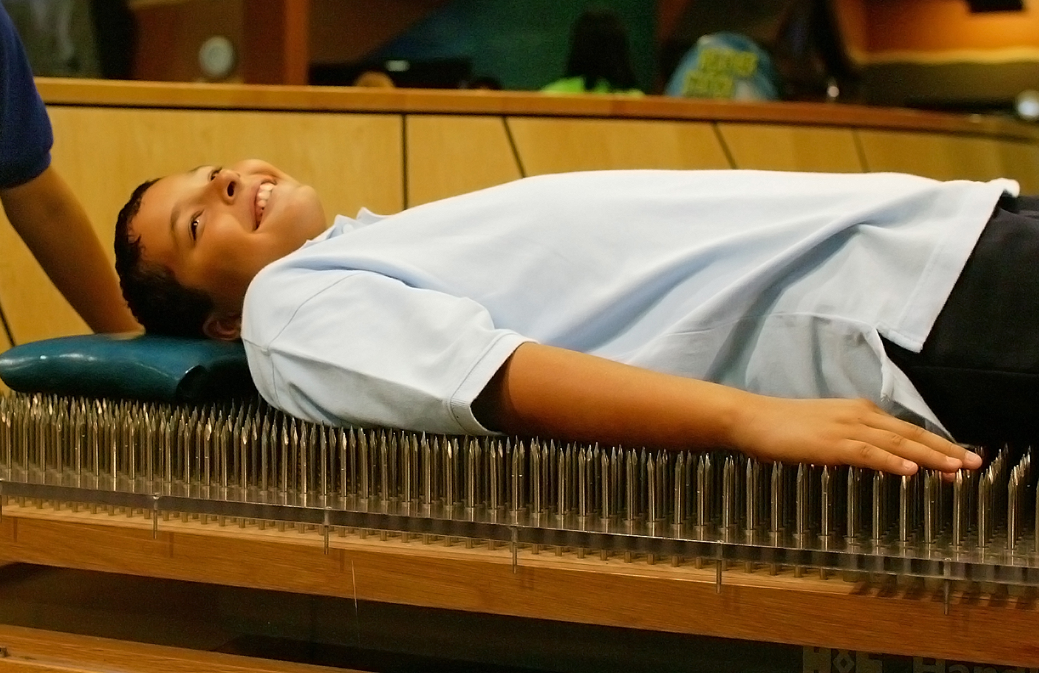 Bed of Nails | Discovery Science Center